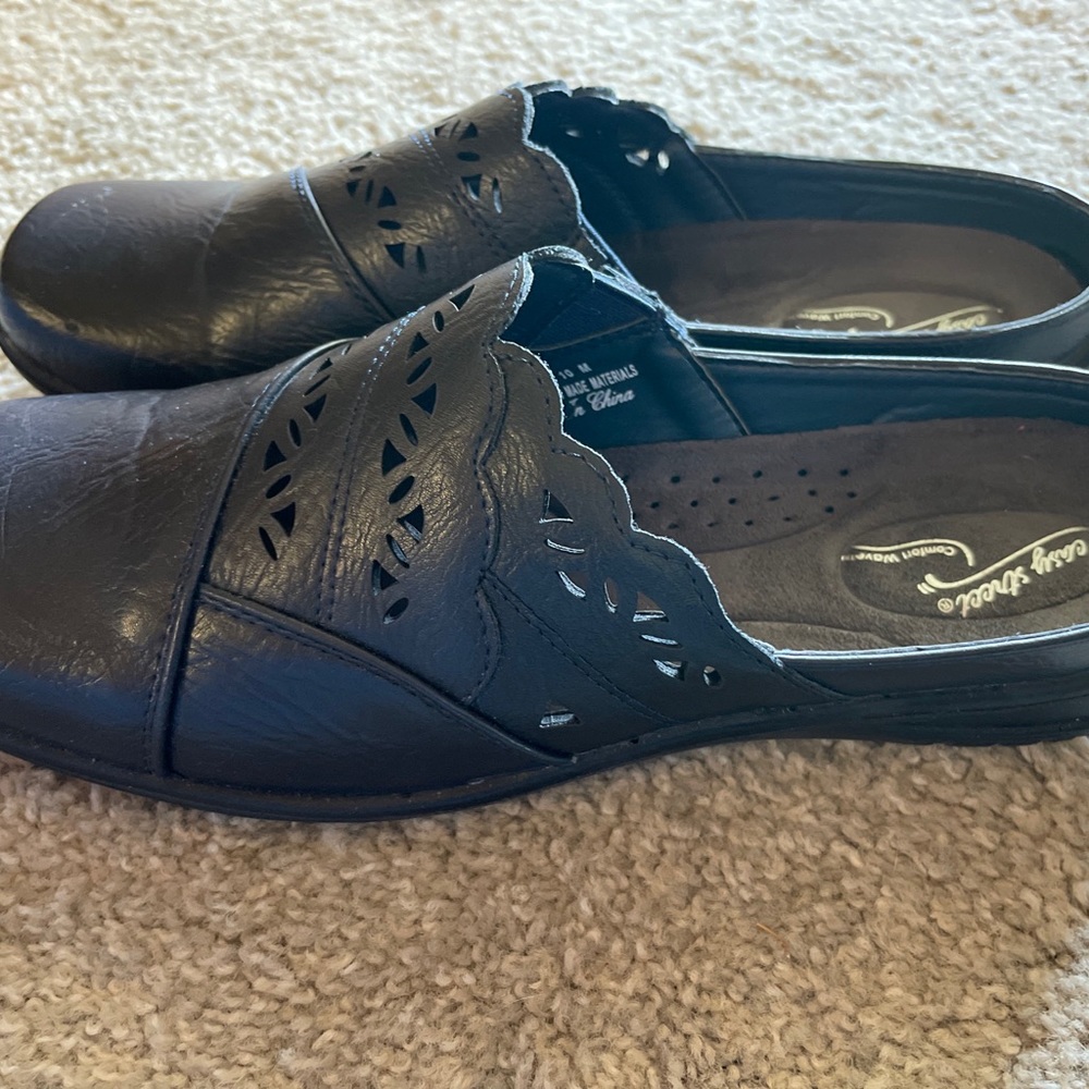 Easy Street Forever Comfort Wave Slip On Mules Navy Size 10